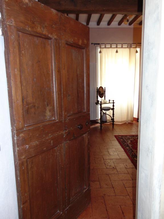 Domus Ghibellinae- Fonte Di San Benedetto Apartment Cortona Phòng bức ảnh