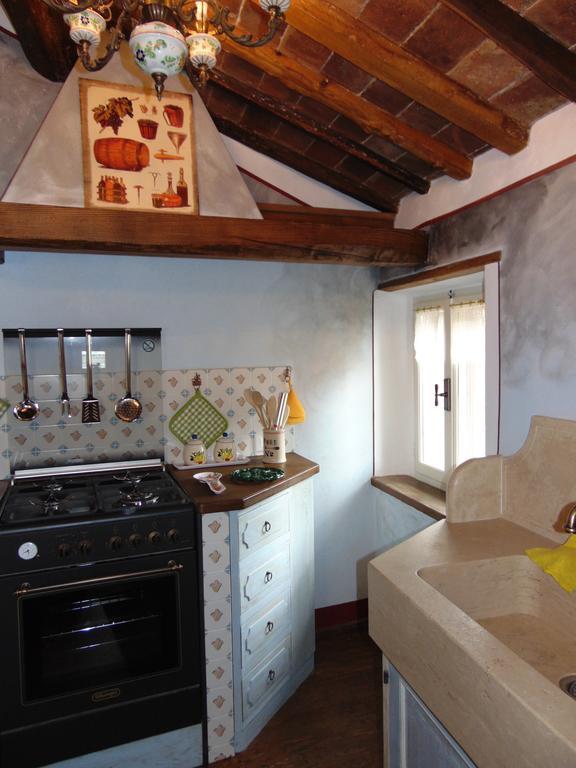Domus Ghibellinae- Fonte Di San Benedetto Apartment Cortona Phòng bức ảnh