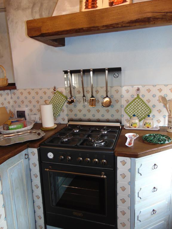 Domus Ghibellinae- Fonte Di San Benedetto Apartment Cortona Phòng bức ảnh