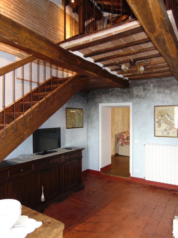 Domus Ghibellinae- Fonte Di San Benedetto Apartment Cortona Phòng bức ảnh