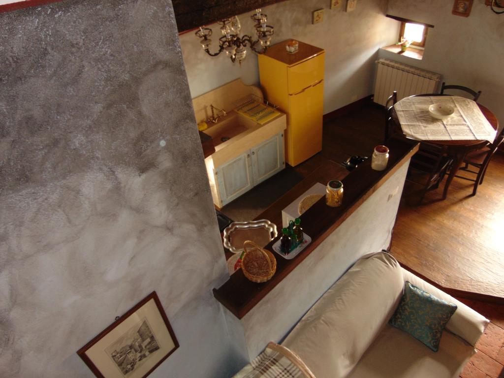 Domus Ghibellinae- Fonte Di San Benedetto Apartment Cortona Phòng bức ảnh