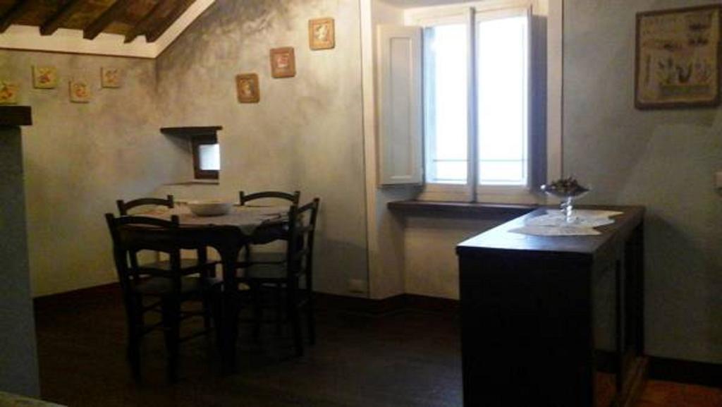 Domus Ghibellinae- Fonte Di San Benedetto Apartment Cortona Phòng bức ảnh